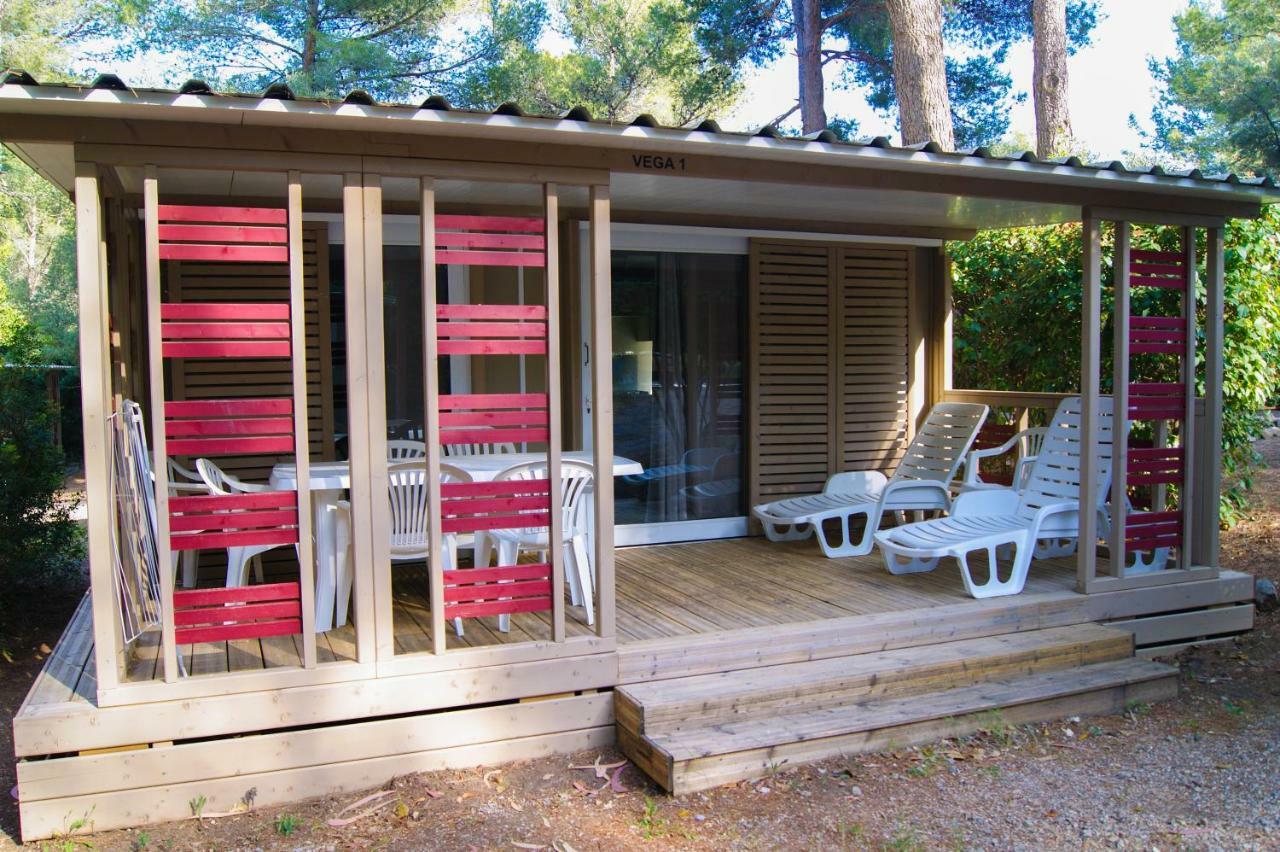 Le Beau Veze Hotell Carqueiranne Exteriör bild