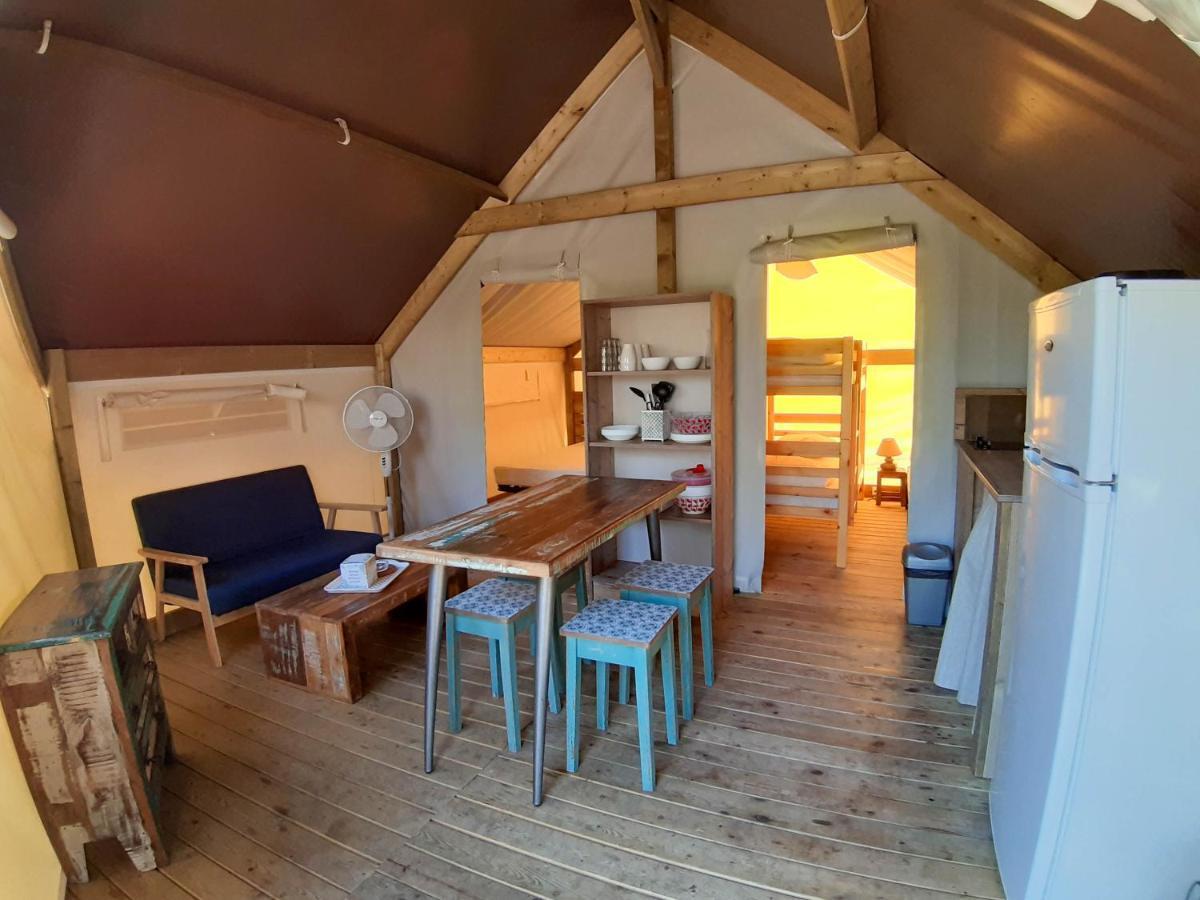 Le Beau Veze Hotell Carqueiranne Exteriör bild